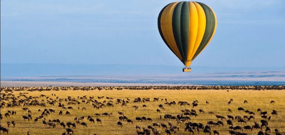 hot_air_balloon_over_the_mara