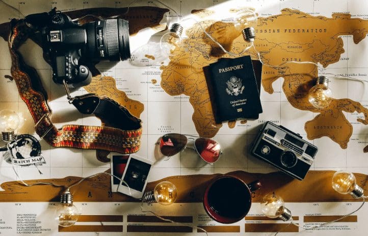 electronic_gadgets_to_carry_on_safari